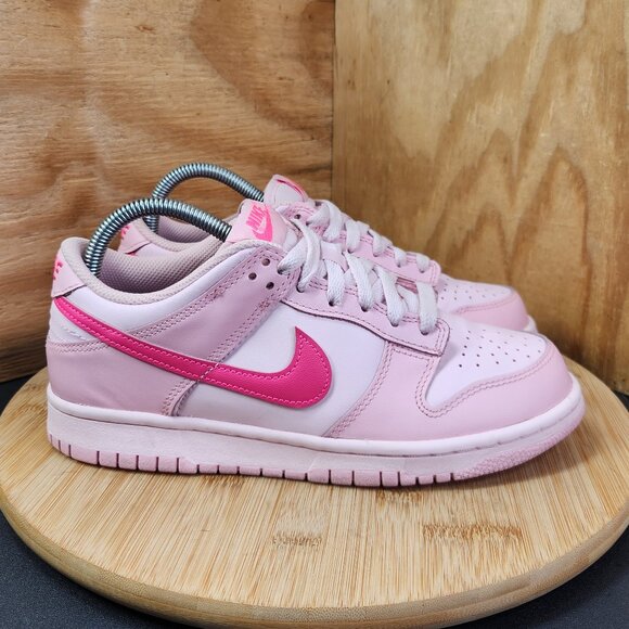 Nike Dunk Low Triple Pink Sneakers - Picture 1 of 9